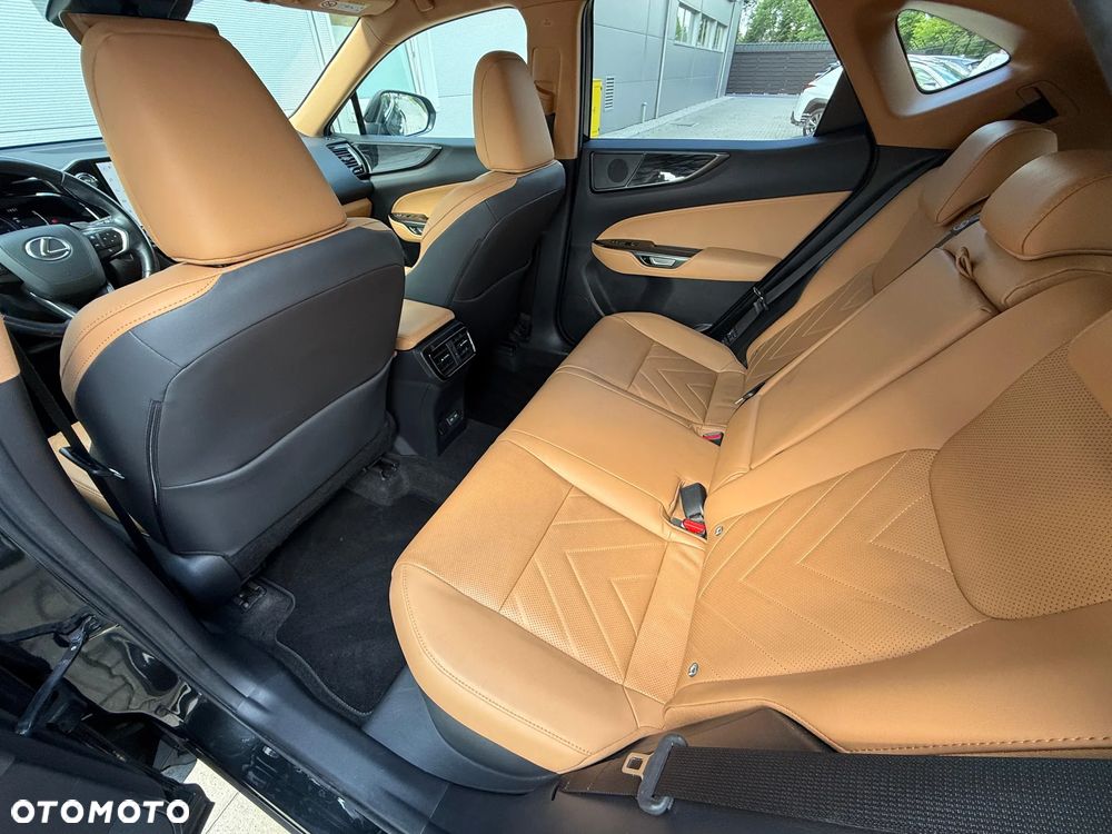 Lexus NX 350h Prestige AWD - 8