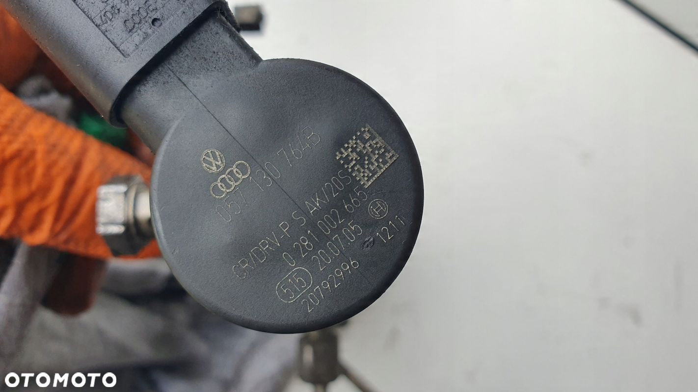 Audi A6 C6 4F0 04- 2.7 TDI BPP listwa wtryskowa czujnik ciśnienia paliwa - 4