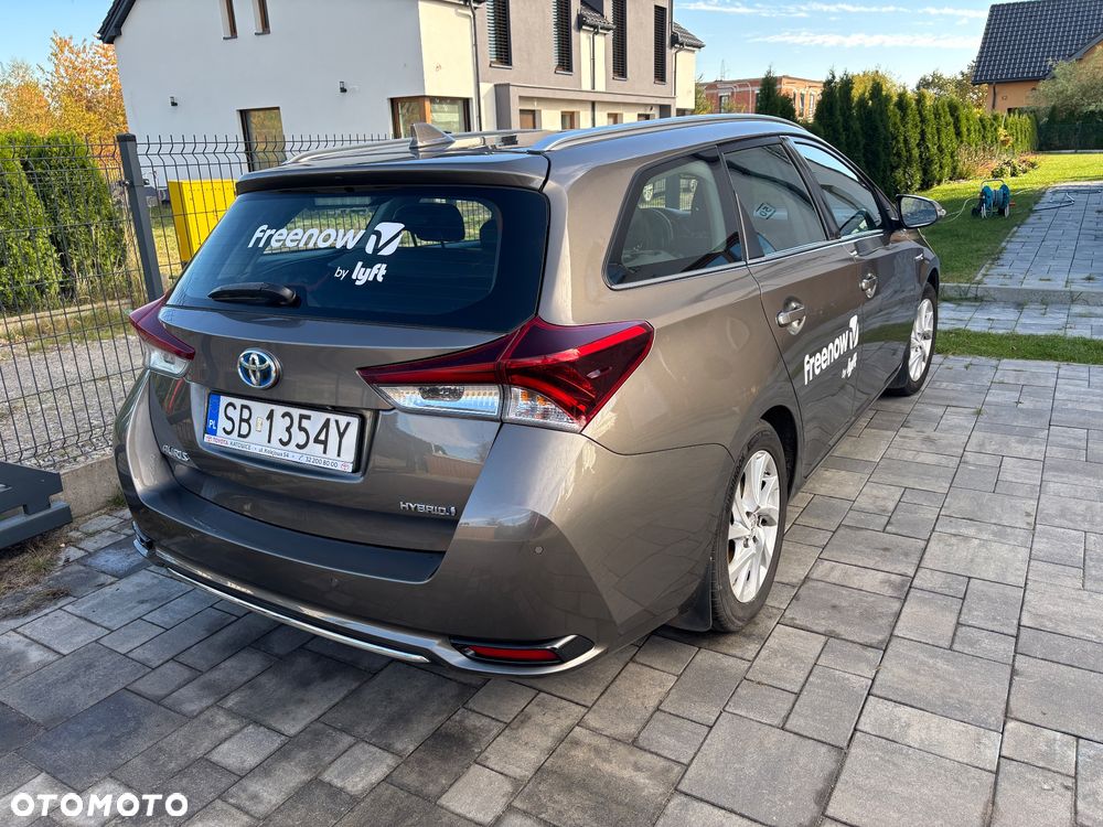 Toyota Auris 2018 photo 3