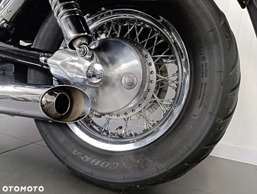 Suzuki Intruder - 11