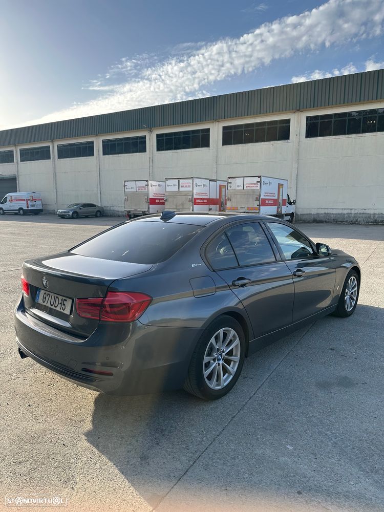 BMW 330 - 2