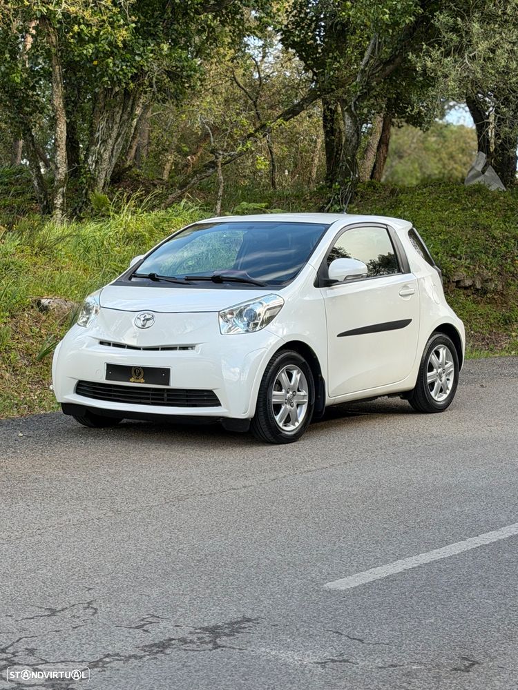 Toyota iQ 1.0 VVT-i 2 MultiDrive - 1