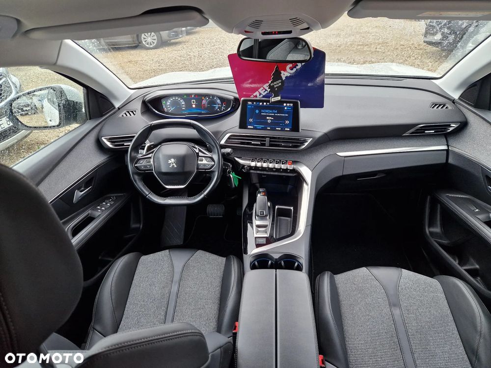 Peugeot 3008 1.2 PureTech GPF Allure S&S EAT8 - 18