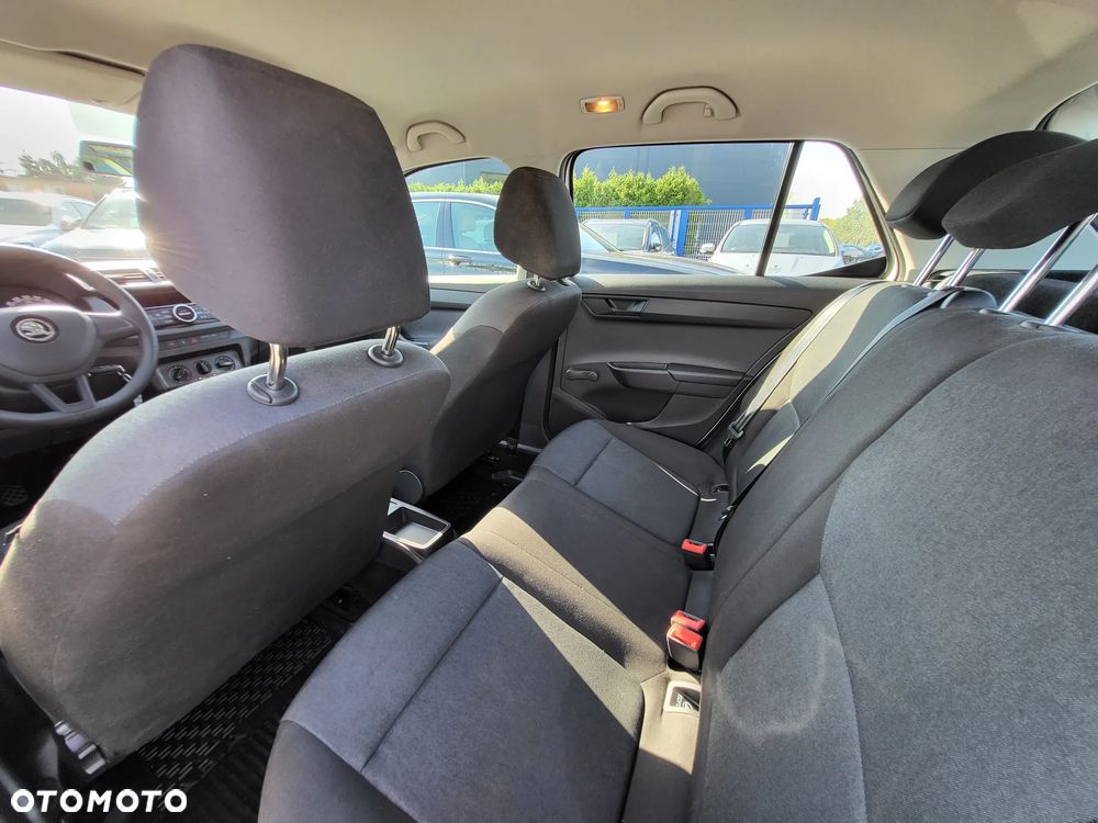 Skoda Fabia 1.0 Active - 10