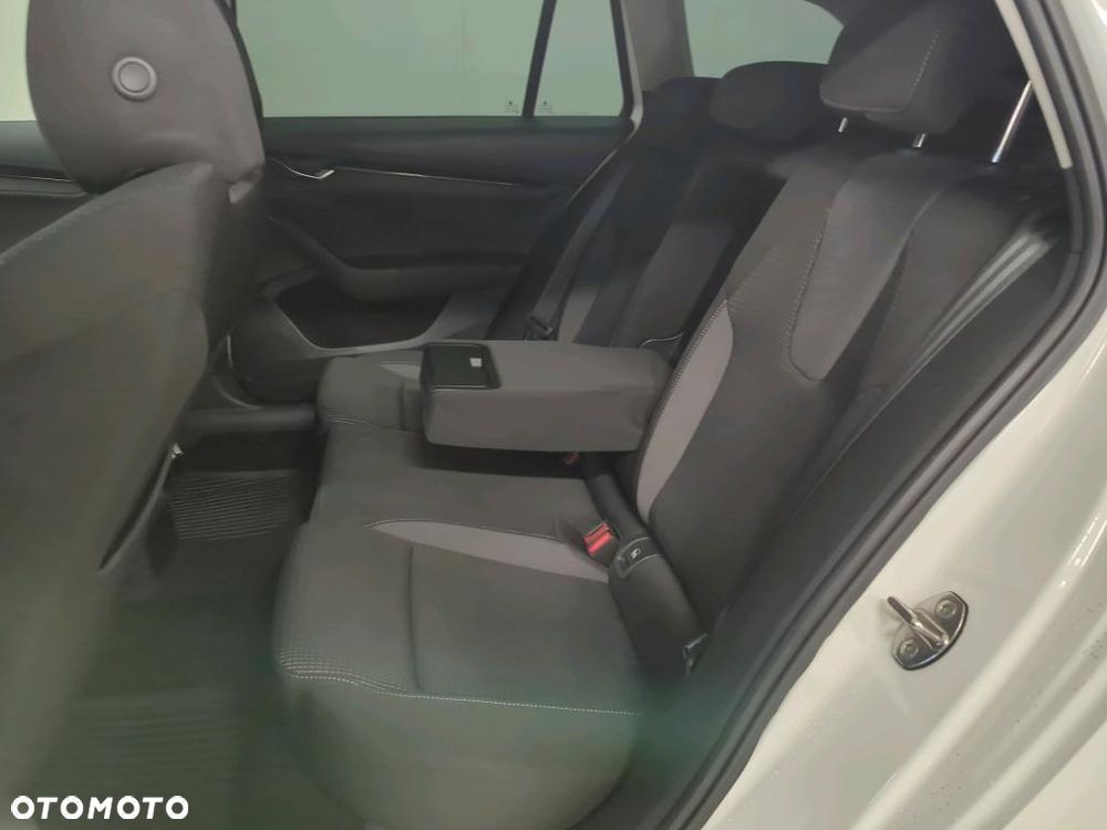 Skoda Octavia - 12