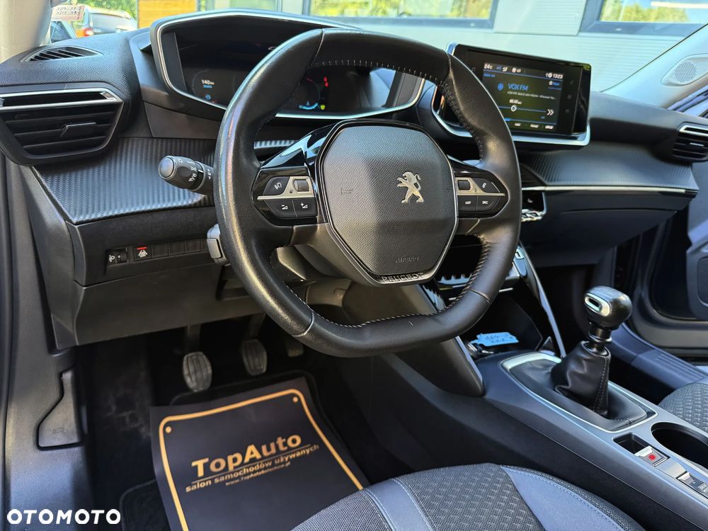 Peugeot 2008 BlueHDi 100 Allure - 18