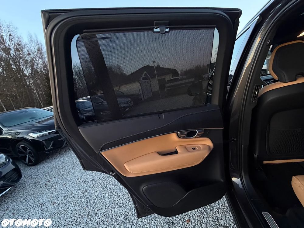 Volvo XC 90 T8 AWD Recharge Ultimate Dark - 29