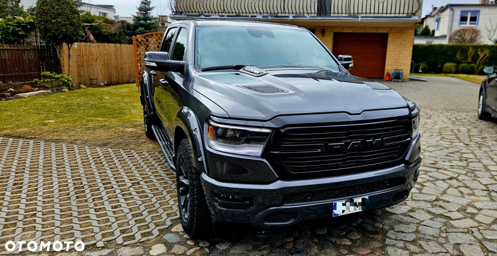 Dodge RAM - 1
