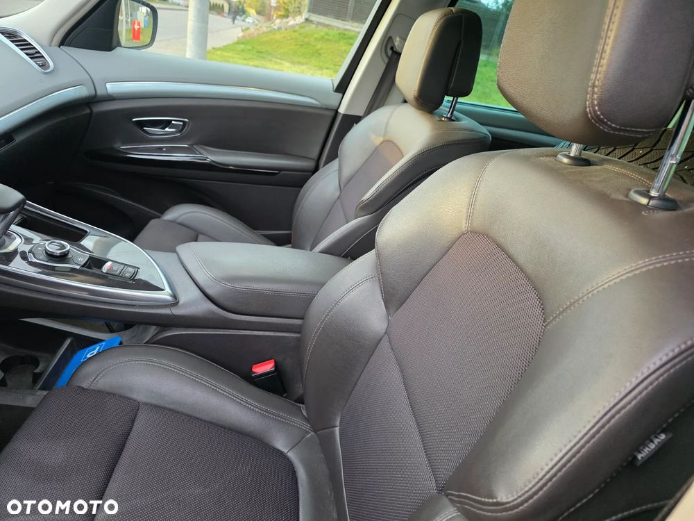 Renault Espace Energy dCi 160 EDC Business - 12