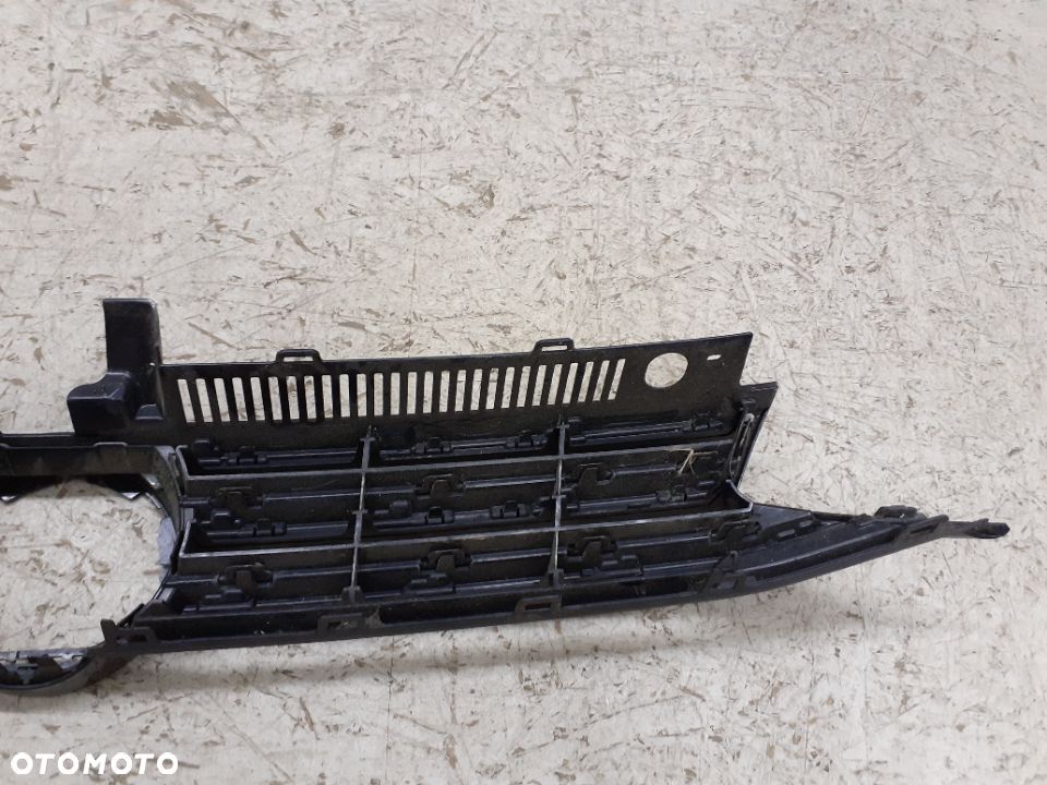 GRILL ATRAPA VW TOURAN 5TA 15-> - 8