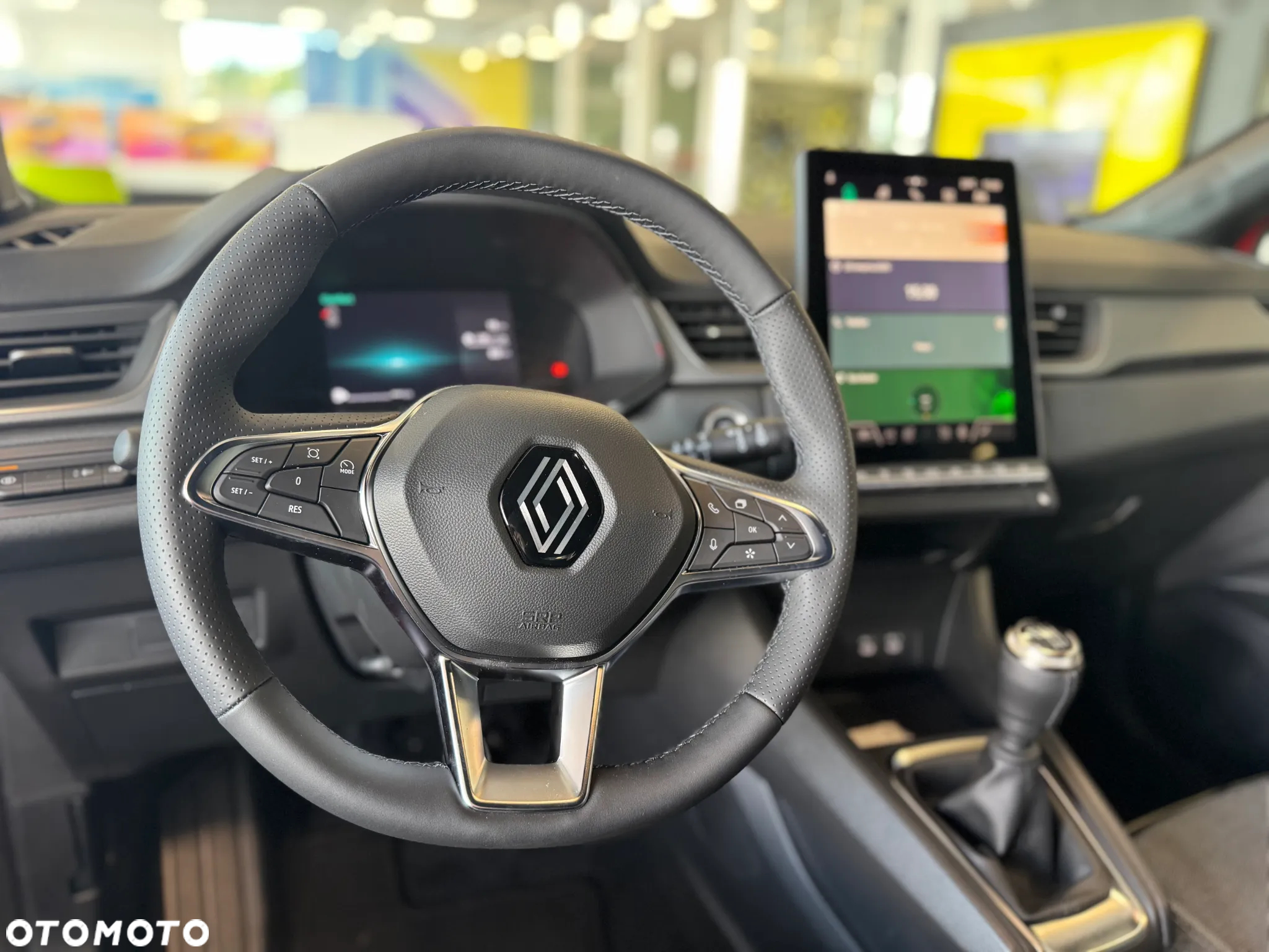 Renault Captur 1.3 TCe mHEV Techno - 17