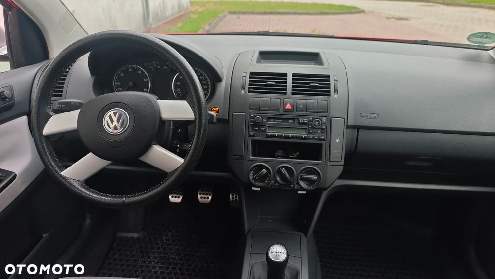 Volkswagen Polo - 14