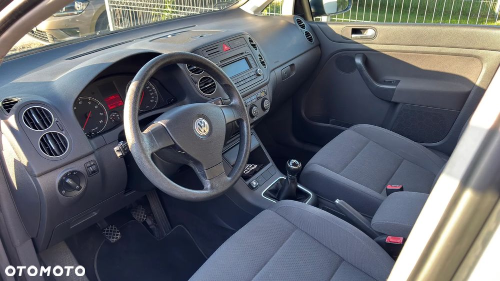 Volkswagen Golf Plus - 9