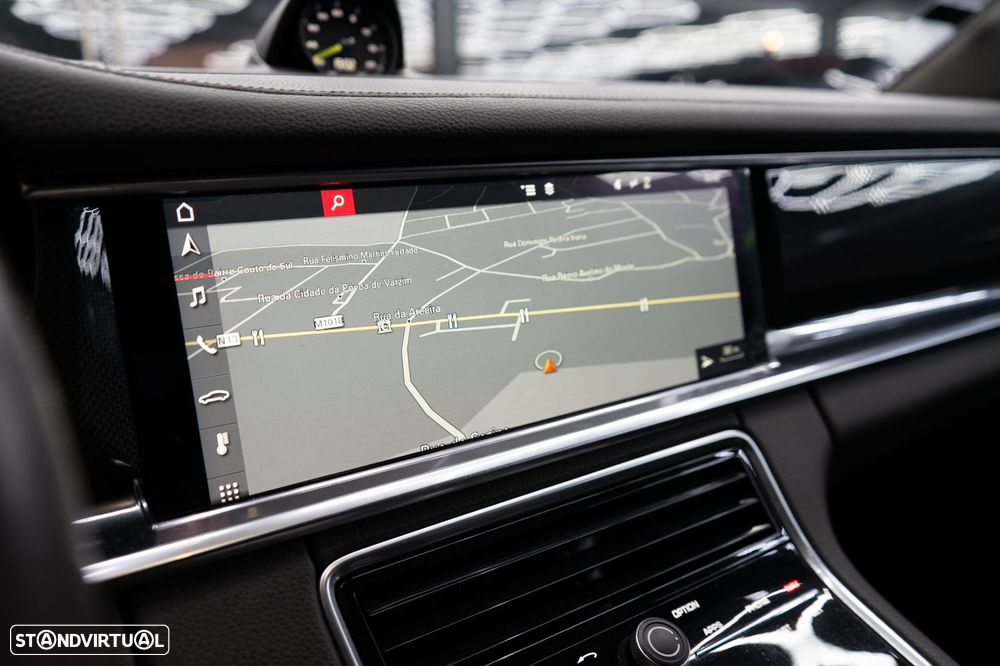 Porsche Panamera Sport Turismo 4 E-Hybrid - 33