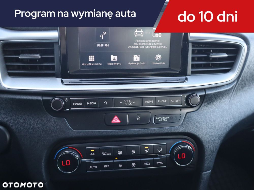 Kia Ceed - 14