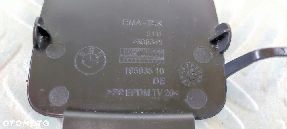 7306349 zaślepka ucha haka zderzaka przedniego przód BMW I3 2013-2022 - 3