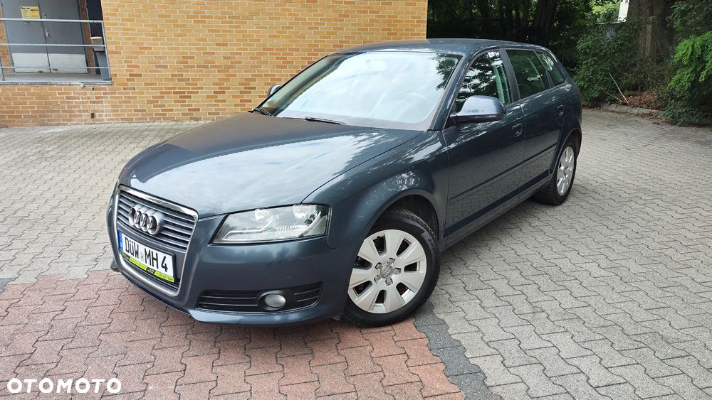 Audi A3 Sportback 1.6 Attraction - 2