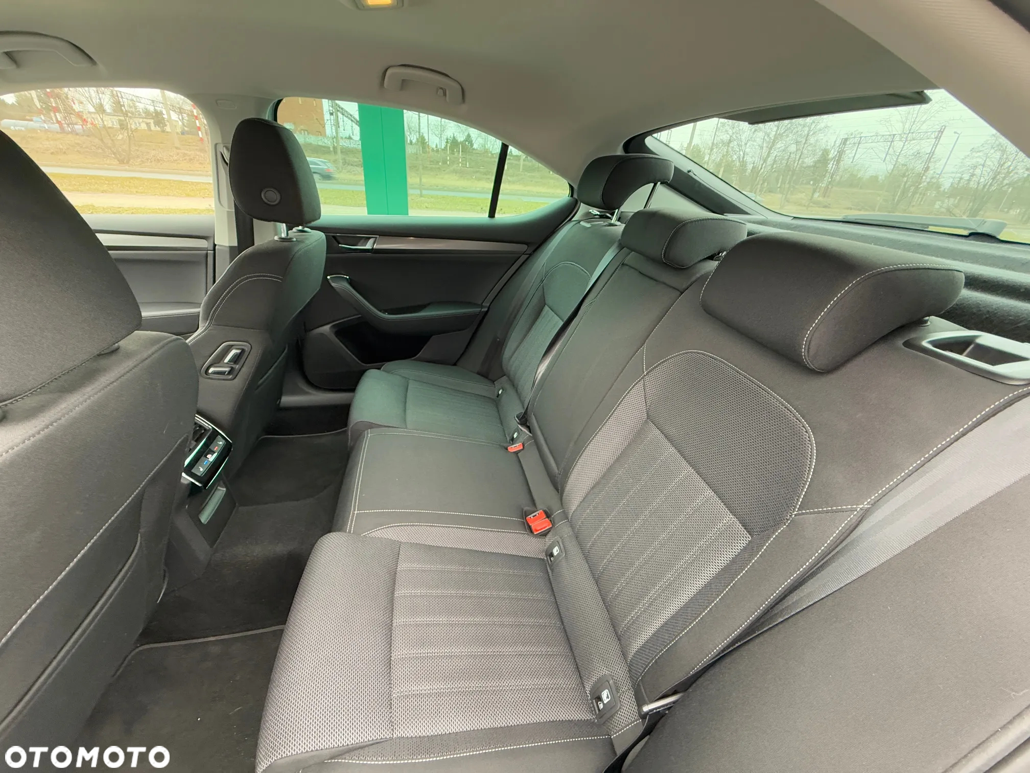 Skoda Superb 2.0 TDI SCR Style DSG - 16