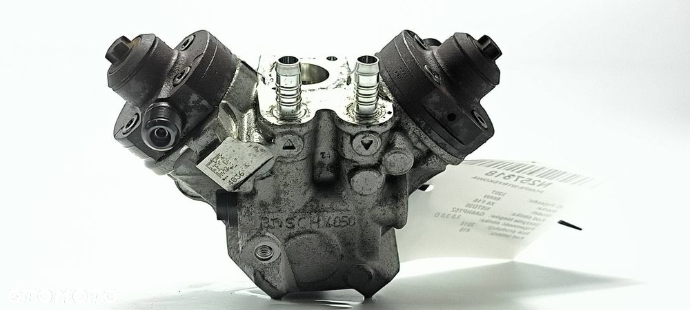 POMPA WTRYSKOWA BMW X6 F16 7823463 - 2
