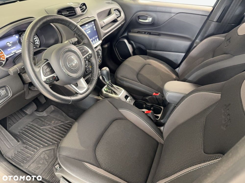 Jeep Renegade - 10