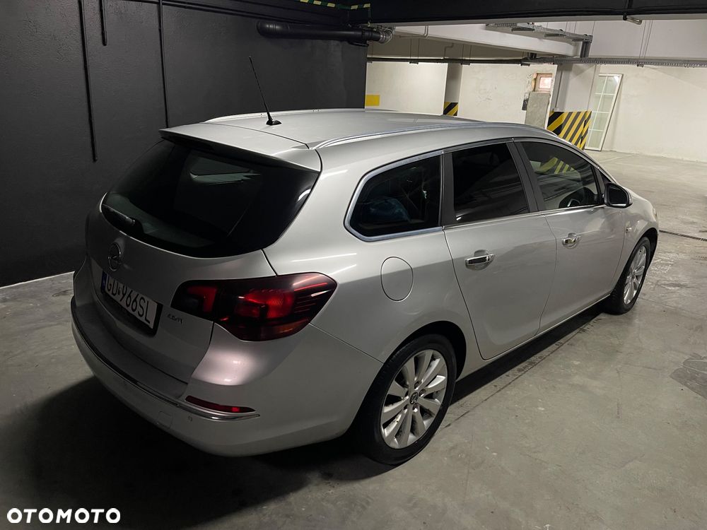 Opel Astra 1.7 CDTI Cosmo - 2