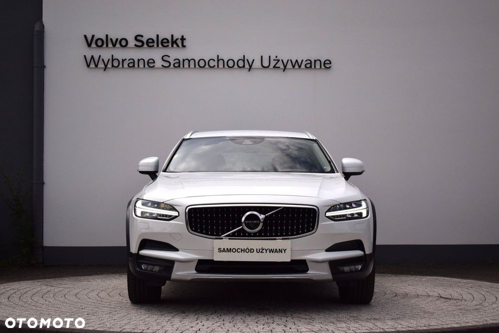 Volvo V90 Cross Country - 2