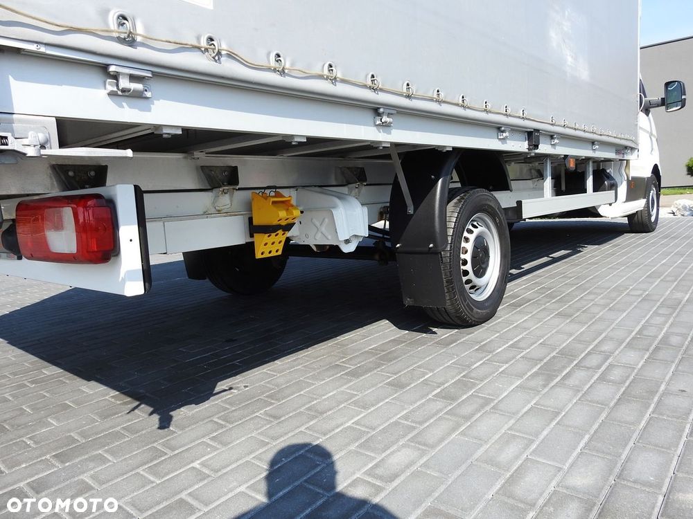 Volkswagen CRAFTER PLANDEKA 10 PALET WEBASTO TEMPOMAT KLIMATYZACJA LEDY  180KM - 17