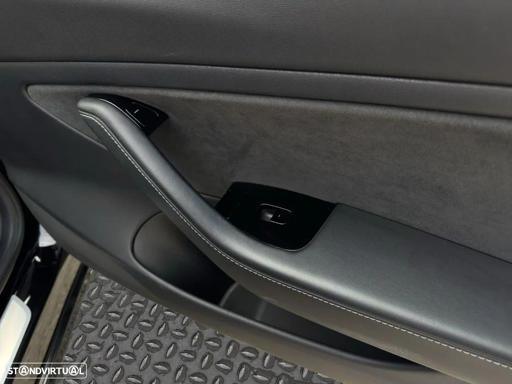 Tesla Model 3 Long Range Tração Traseira Premium - 15