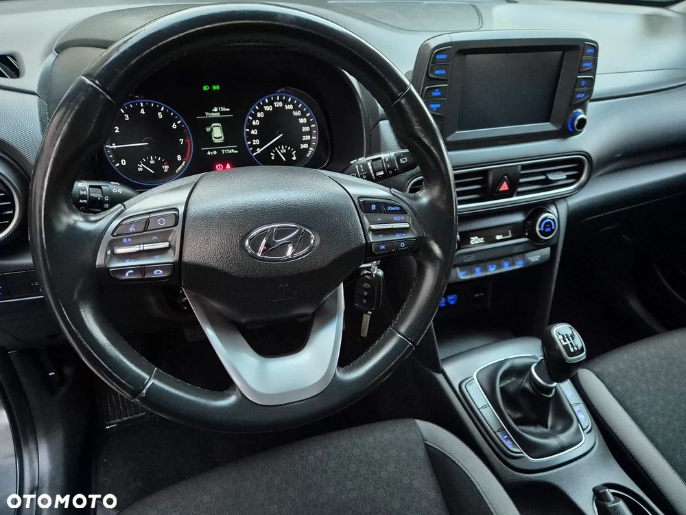 Hyundai Kona - 17