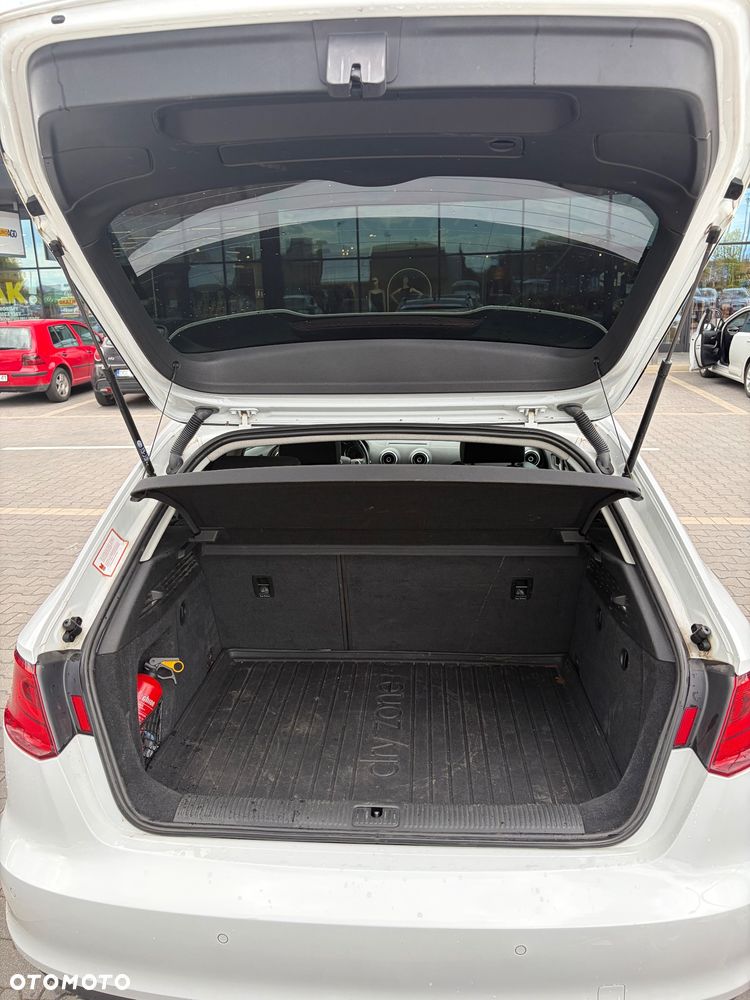 Audi A3 Sportback 2.0 TDI quattro - 8