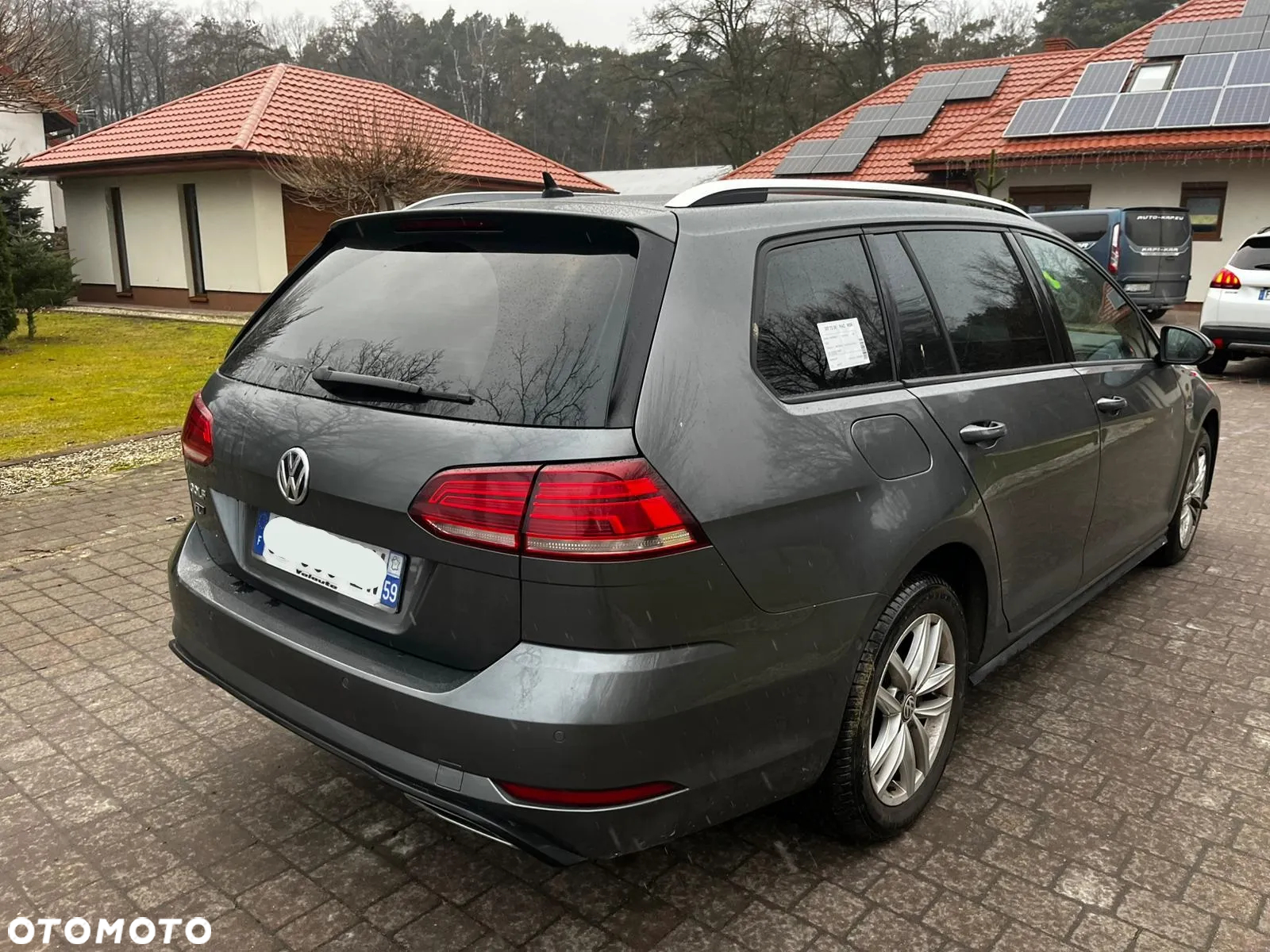 Volkswagen Golf VIII 2.0 TDI R-Line DSG - 3