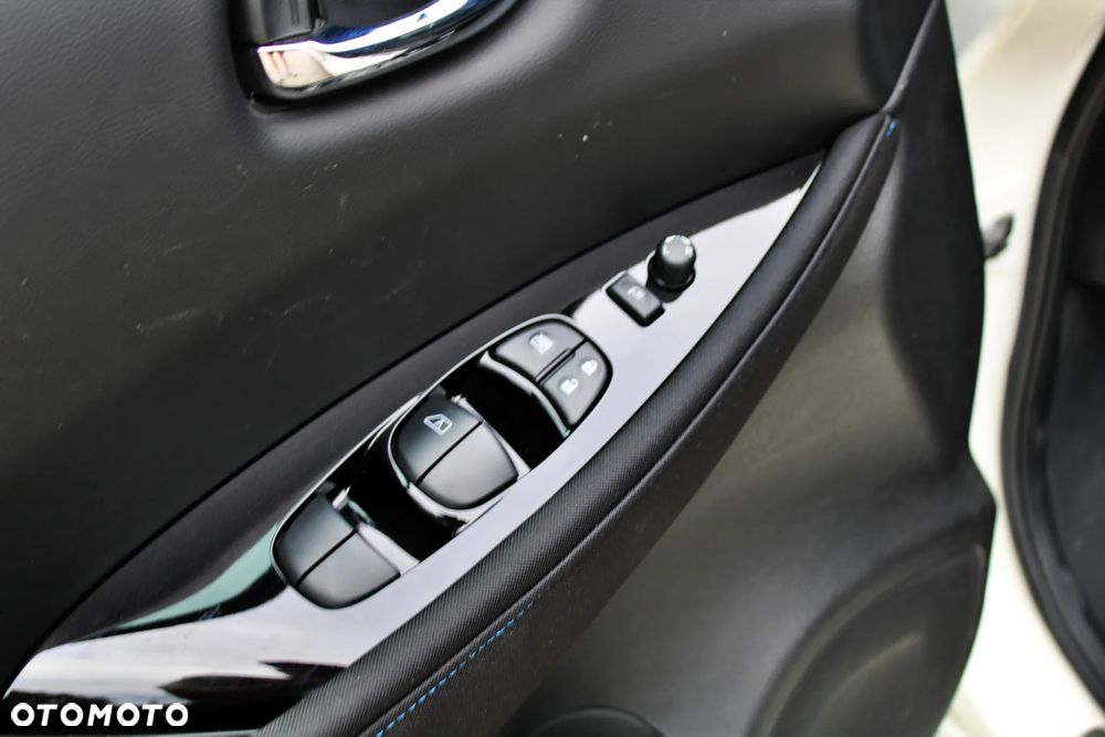 Nissan Leaf 40kWh N-Connecta - 10