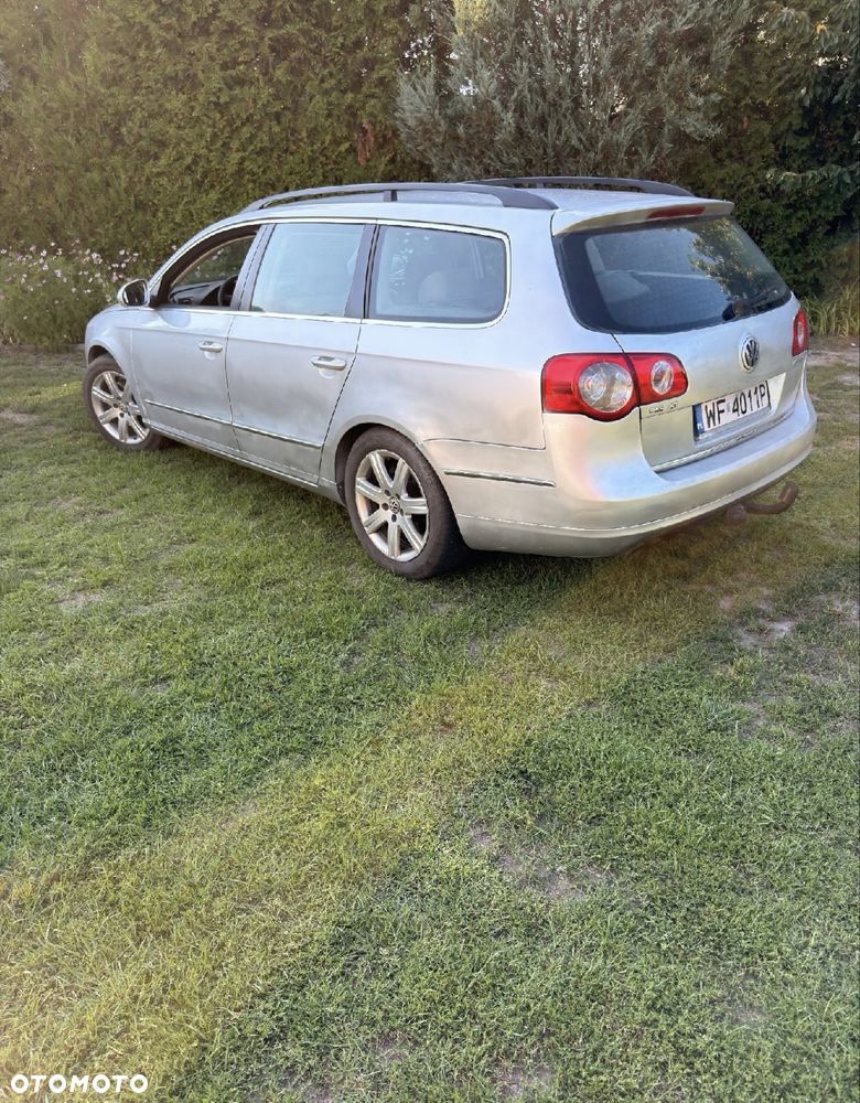 Volkswagen Passat - 2