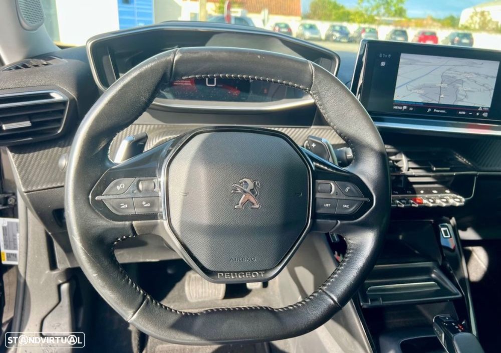 Peugeot 2008 1.5 BlueHDi Allure Pack EAT8 - 19