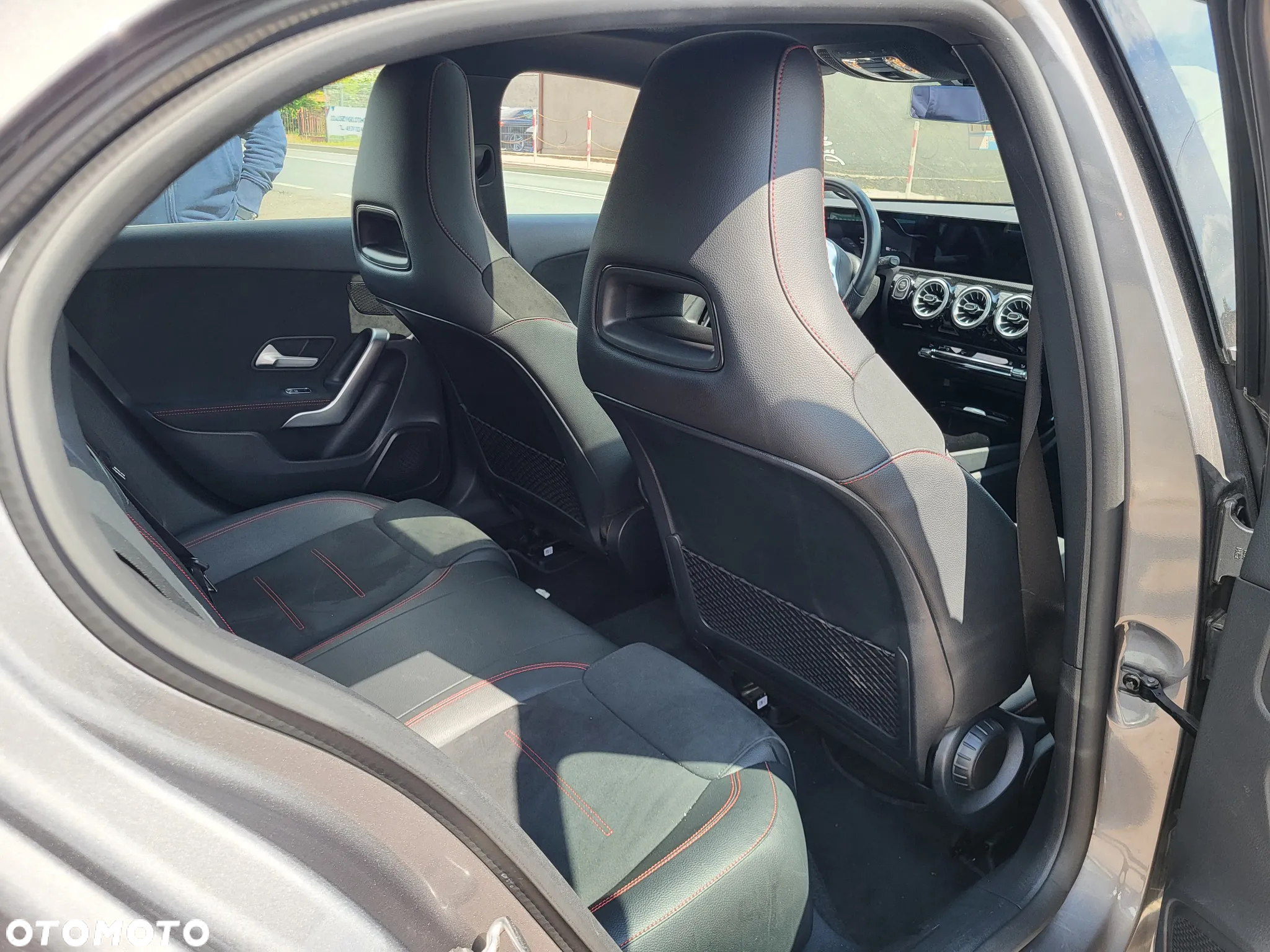 Mercedes-Benz Klasa A 250 e 8G-DCT Advanced AMG Line - 16