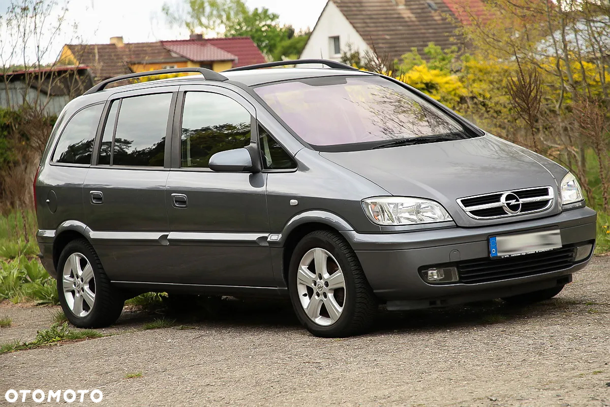 Opel Zafira - 3