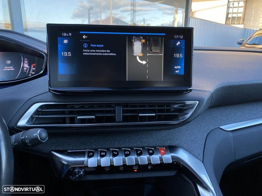 Peugeot 3008 1.5 BlueHDi Allure Pack - 19