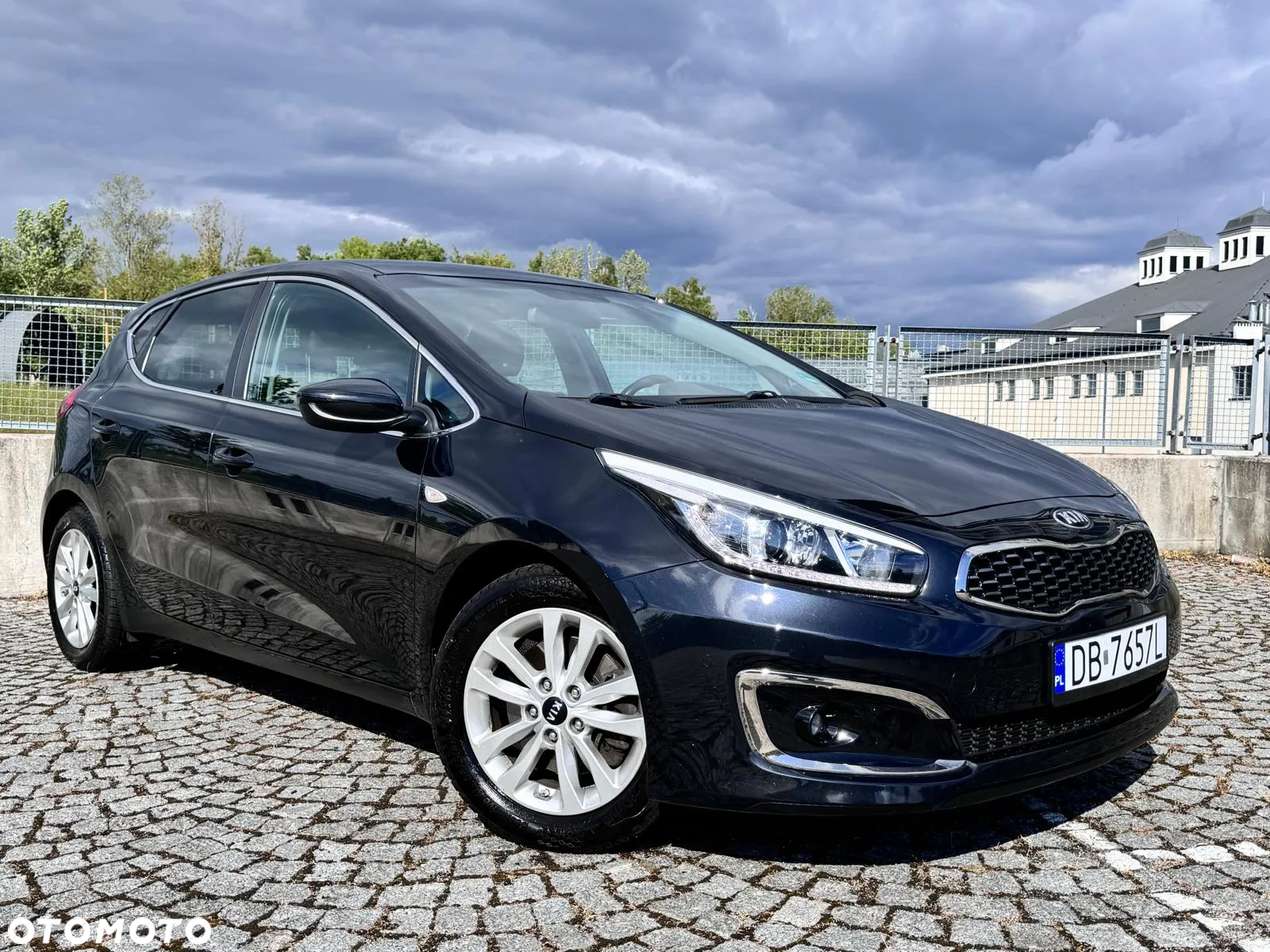 Kia Ceed 1.4 CVVT Dream Team Edition - 18
