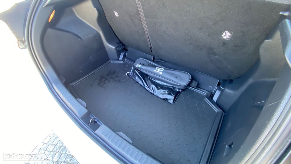 Toyota Yaris 1.5 HDF Comfort - 10