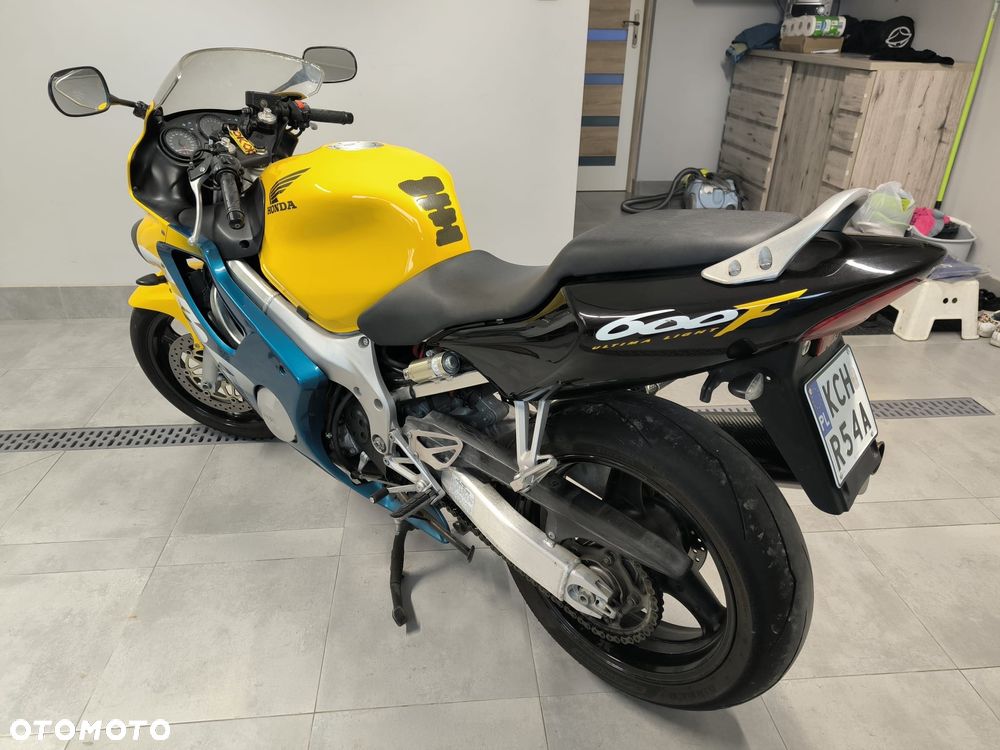Honda CBR - 5