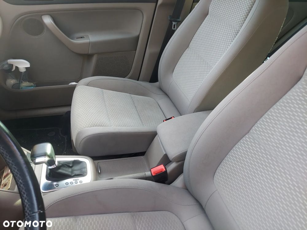 Volkswagen Golf Plus - 6