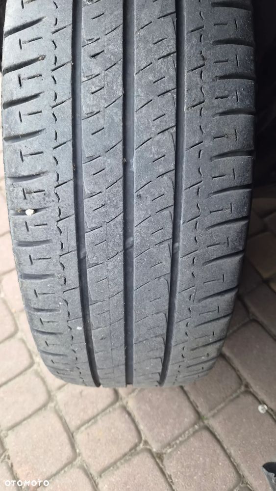 Mercedes-Benz Sprinter - 16