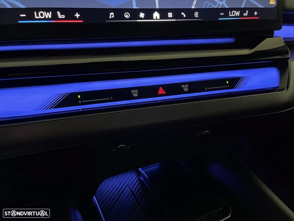 BMW i5 eDrive40 - 41