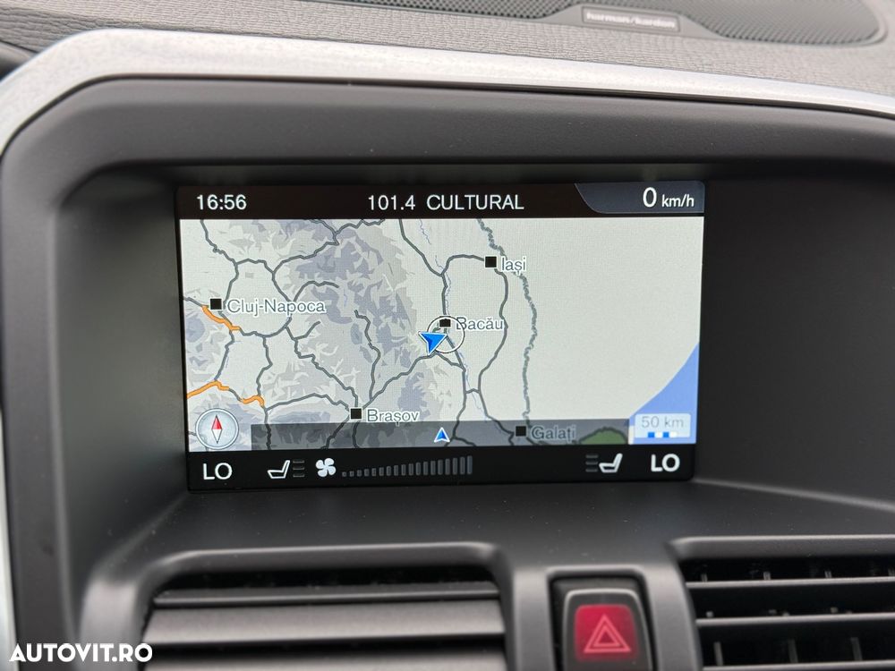 Volvo XC 60 D4 Momentum - 14