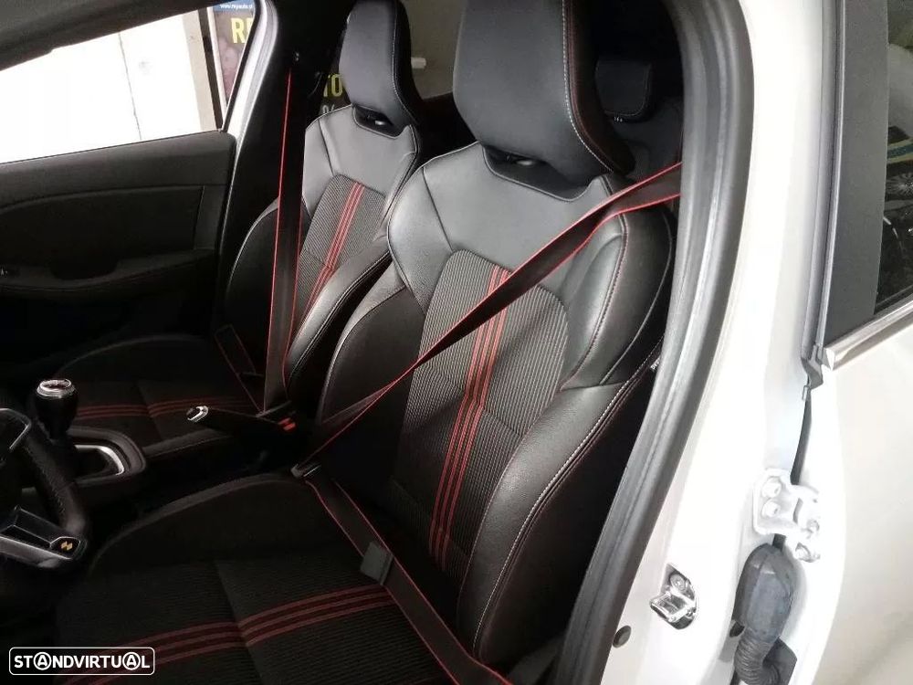 Renault Clio 1.5 Blue dCi RS Line - 9