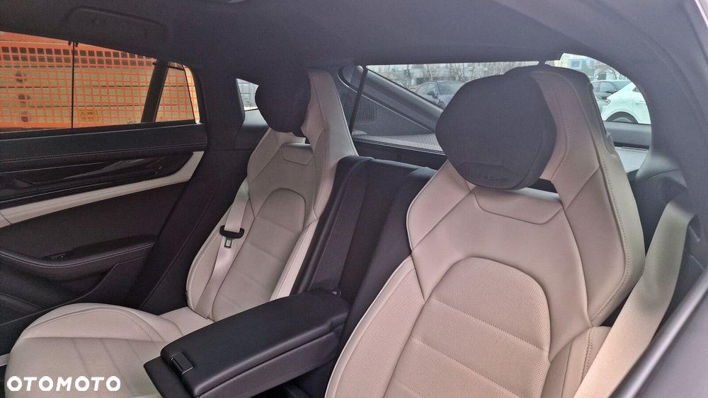 Porsche Panamera - 12