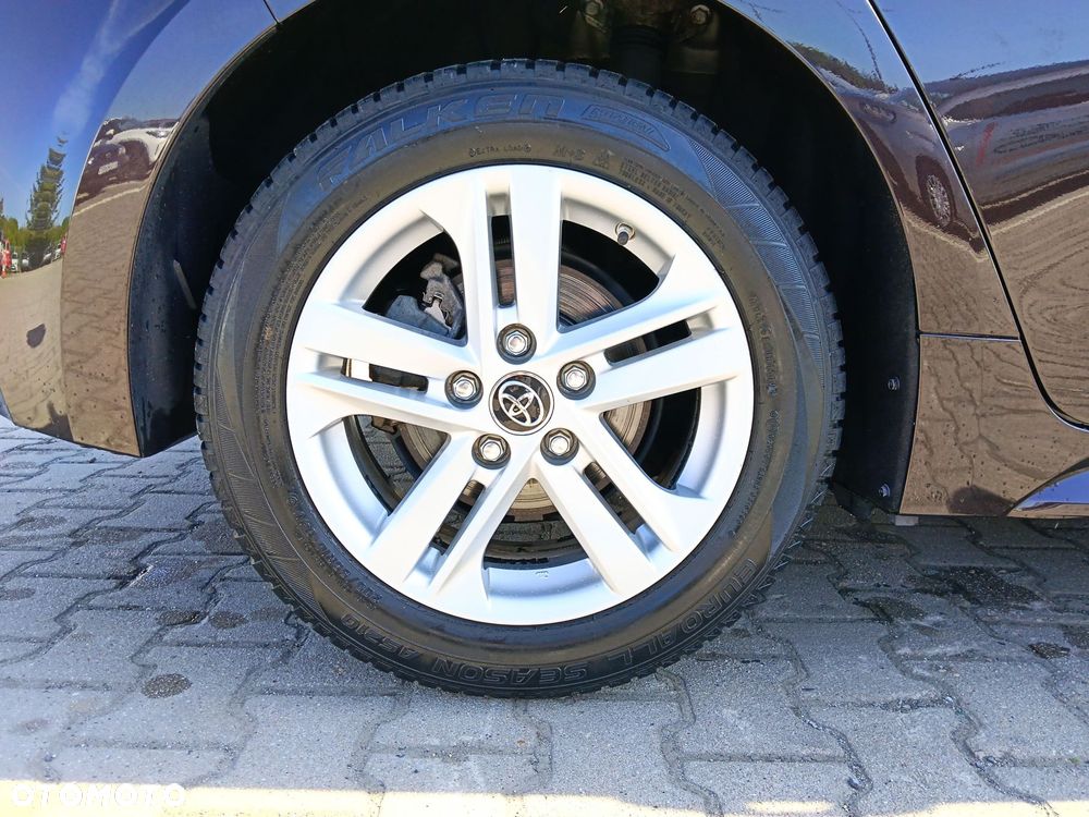 Toyota Corolla - 17