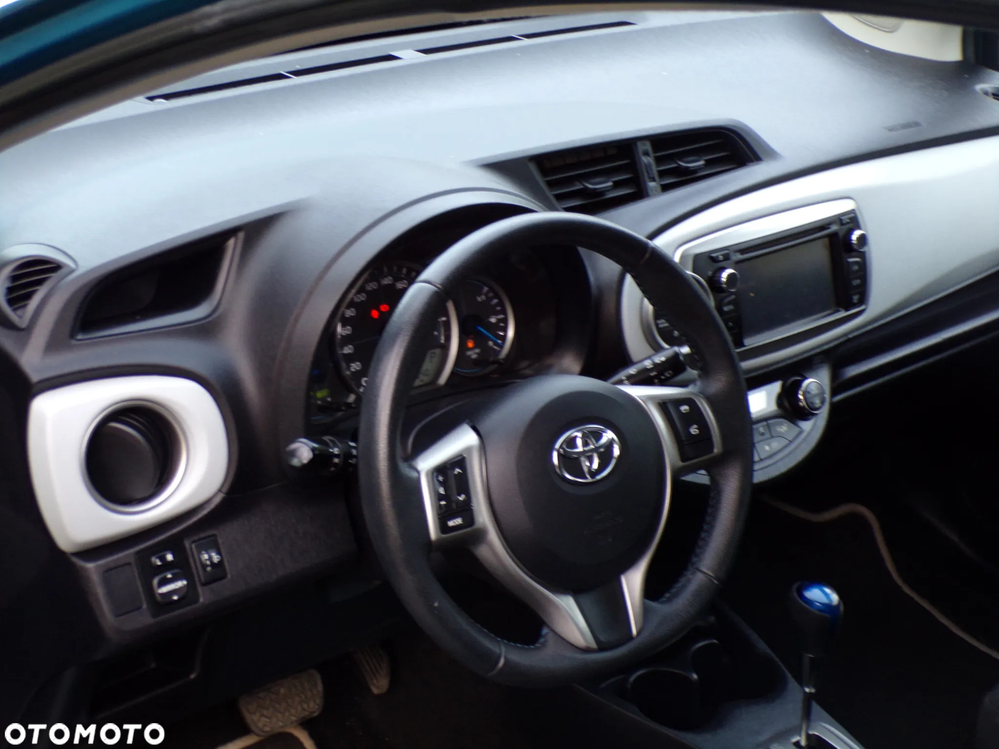 Toyota Yaris Hybrid 1.5 VVT-i Edition 2014 - 17