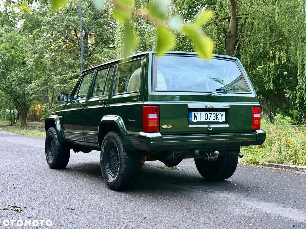 Jeep Cherokee - 6