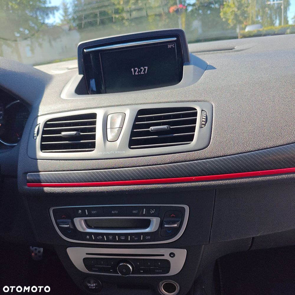 Renault Megane TCe 180 GT - 16